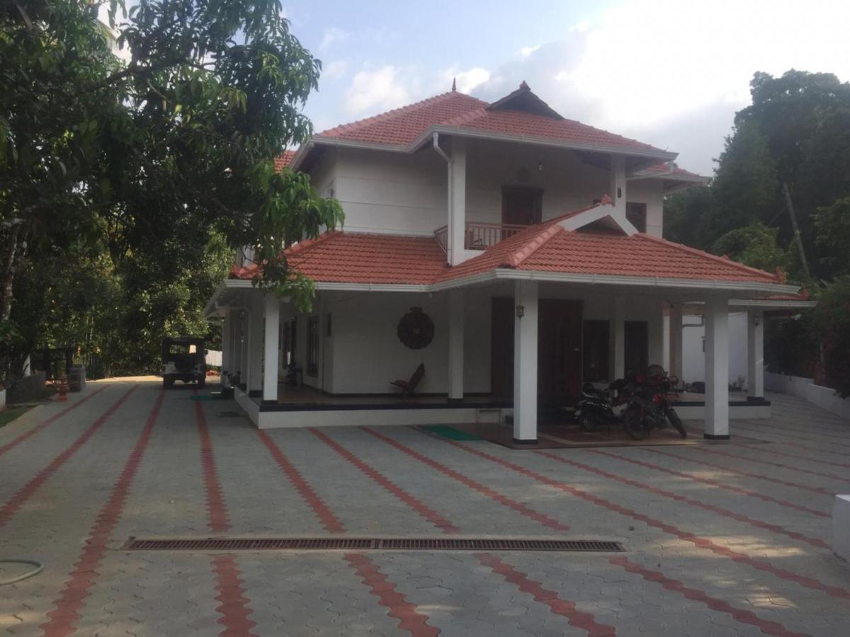 Shilpa Vikas Homestay Madikeri Buitenkant foto