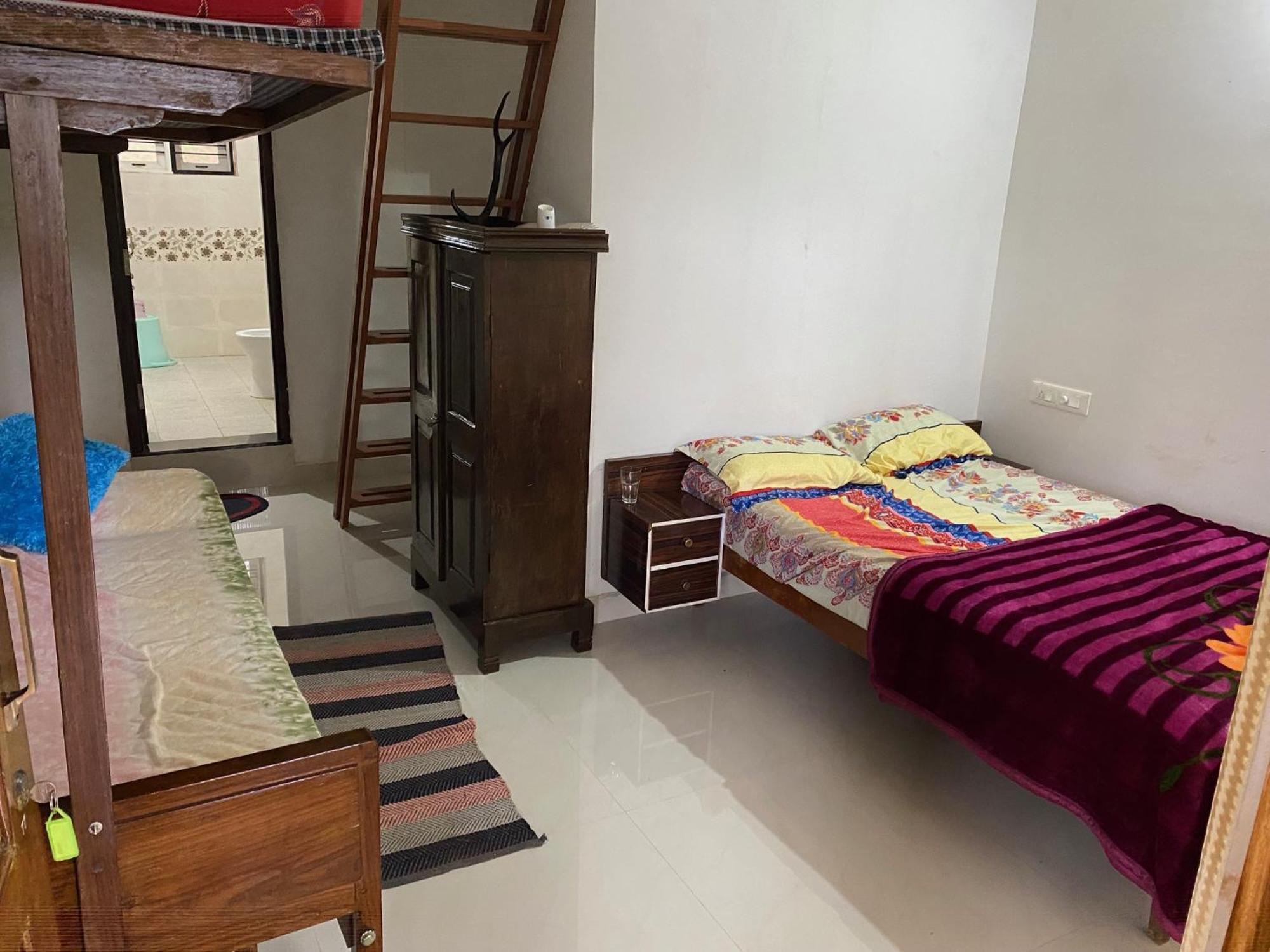 Shilpa Vikas Homestay Madikeri Buitenkant foto